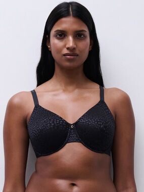 Chantelle Magique Seamless Unlined Minimizer Bra - Black - 36H